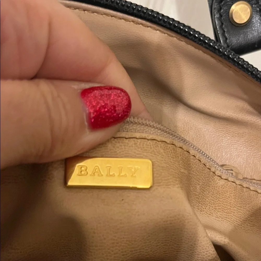 Bally Made in Italy Leather Medium Black Satchel with Gold Accents with handles - Picture 6 of 8